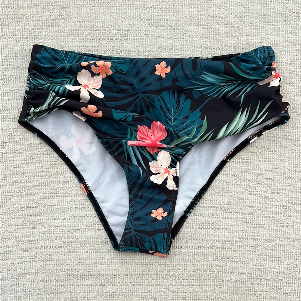 2/$10 SHEIN Black Floral Bikini Bottom